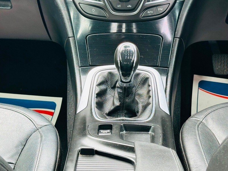 Used Vauxhall Insignia 2015 for sale - 78087629: Photo 34