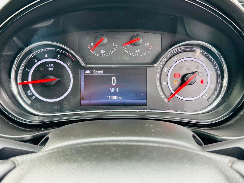 Used Vauxhall Insignia 2015 for sale - 78087629: Photo 35