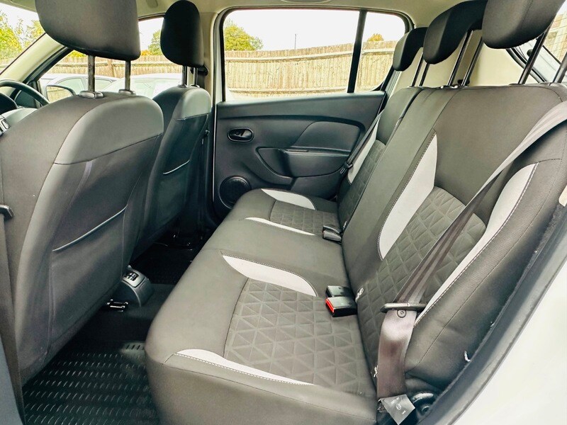 Used Dacia Sandero Stepway 2015 for sale - 78087598: Photo 22