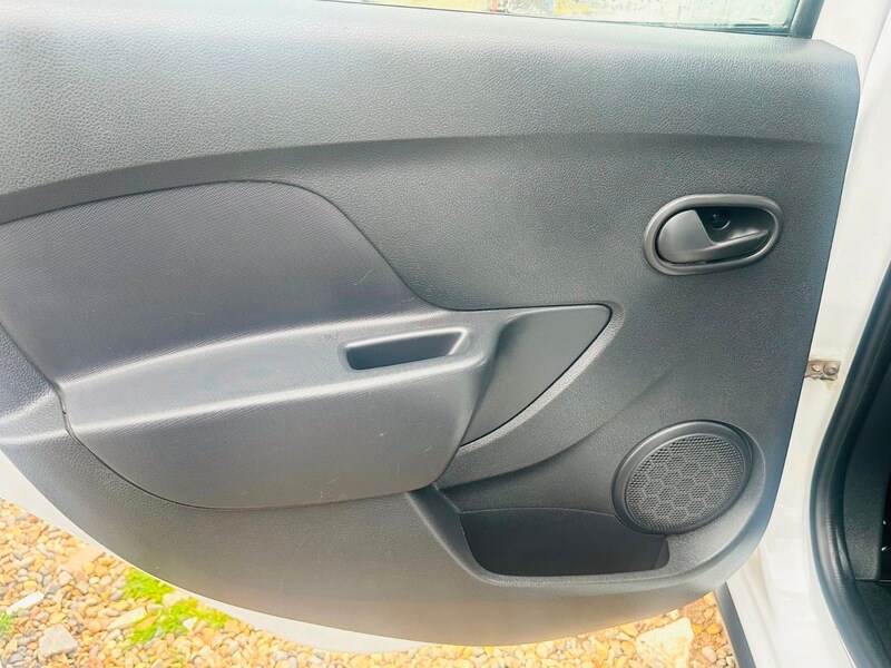 Used Dacia Sandero Stepway 2015 for sale - 78087598: Photo 23