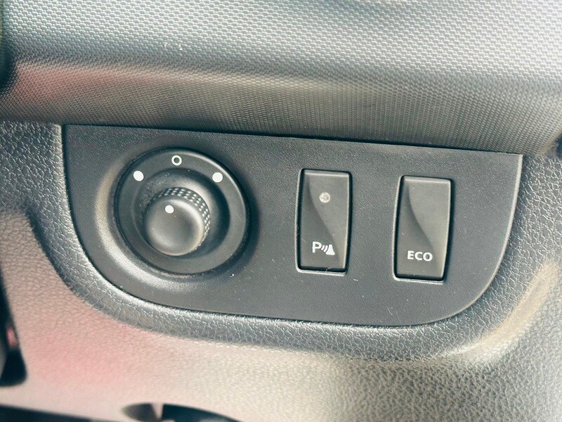 Used Dacia Sandero Stepway 2015 for sale - 78087598: Photo 34