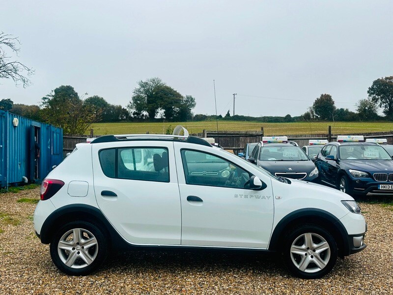Used Dacia Sandero Stepway 2015 for sale - 78087598: Photo 7