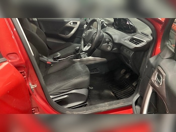 Used Peugeot 2008 2015 for sale - 78809733: Photo