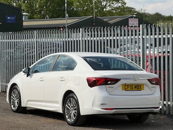 Used Toyota Avensis 2015 for sale - 78535716: Photo