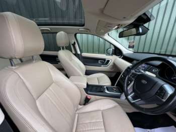Used Land Rover Discovery Sport 2017 for sale - 74610926: Photo