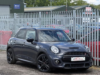Used MINI Hatch 2019 for sale - 79487422: Photo