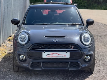 Used MINI Hatch 2019 for sale - 79487422: Photo