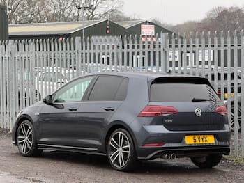 Used Volkswagen Golf 2018 for sale - 79487390: Photo