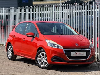 Used Peugeot 208 2015 for sale - 79487409: Photo