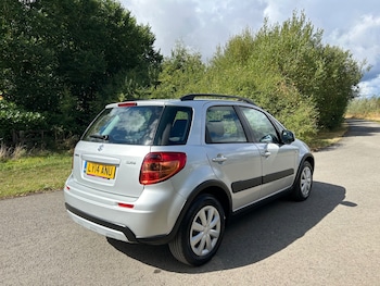 Used Suzuki SX4 2014 for sale - 77361671: Photo