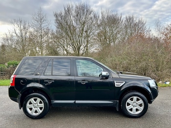 Used Land Rover Freelander 2010 for sale - 76957053: Photo