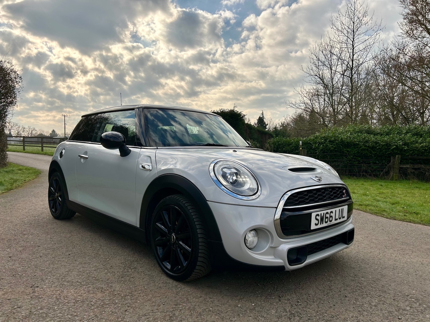 Used MINI Hatch 2016 for sale - 77801924: Photo 2