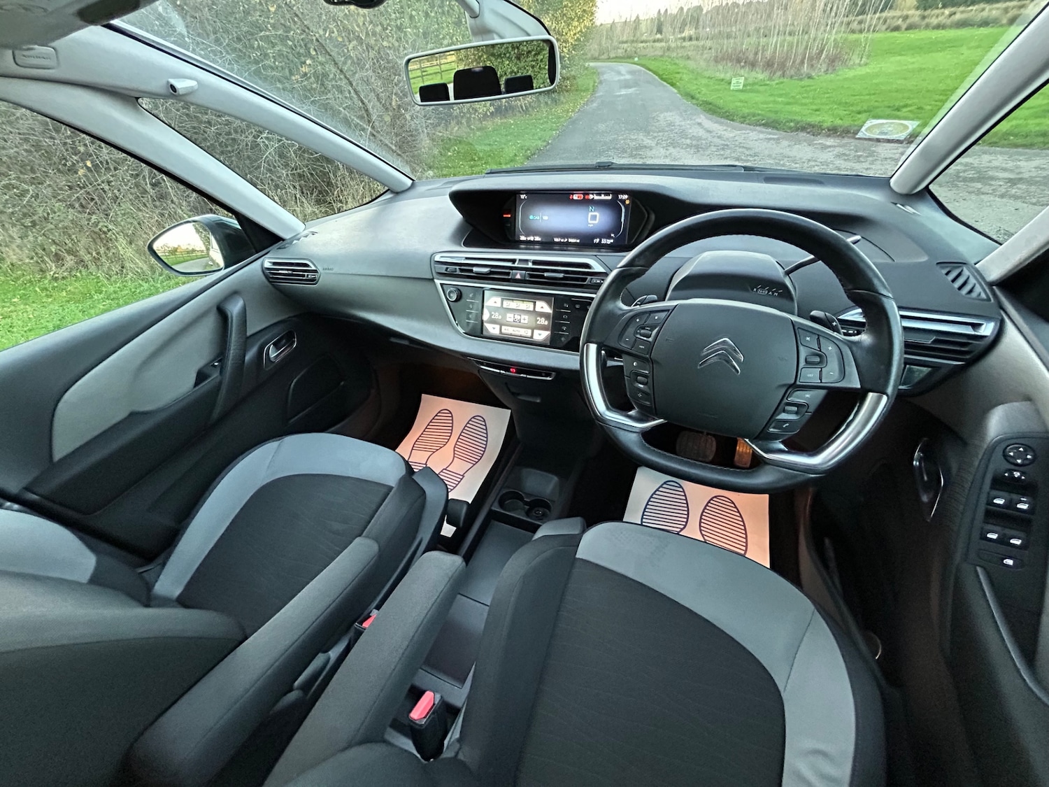 Used Citroen C4 Grand Picasso 2013 for sale - 76951386: Photo 14