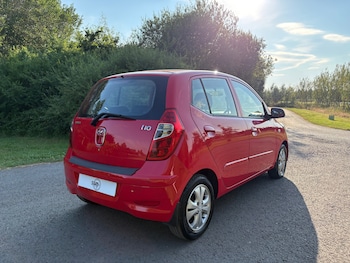 Used Hyundai i10 2013 for sale - 79156853: Photo