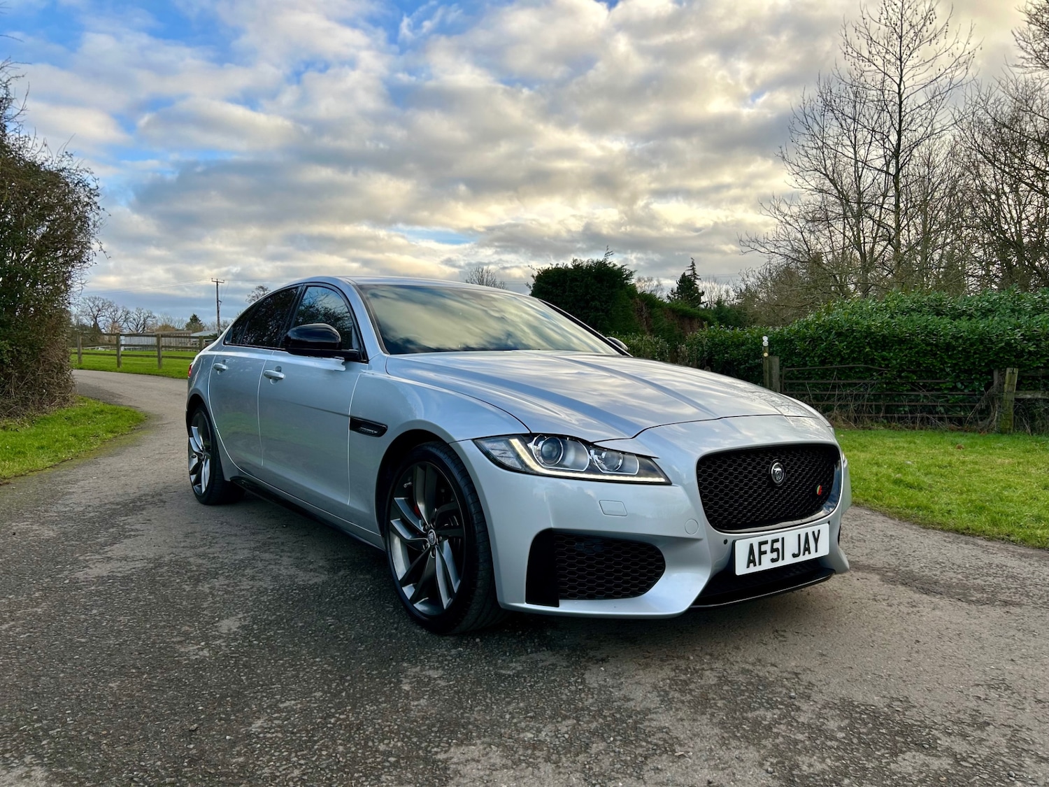Used Jaguar XF 2016 for sale - 77446892: Photo 2