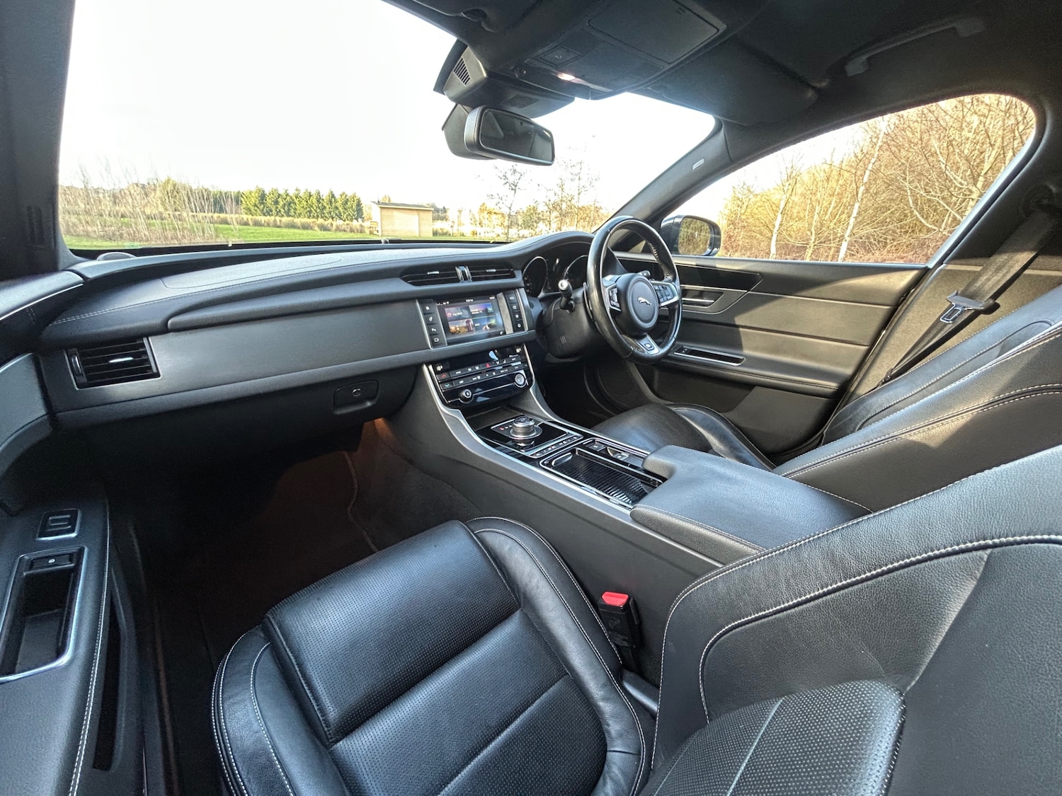 Used Jaguar XF 2016 for sale - 77446892: Photo 26