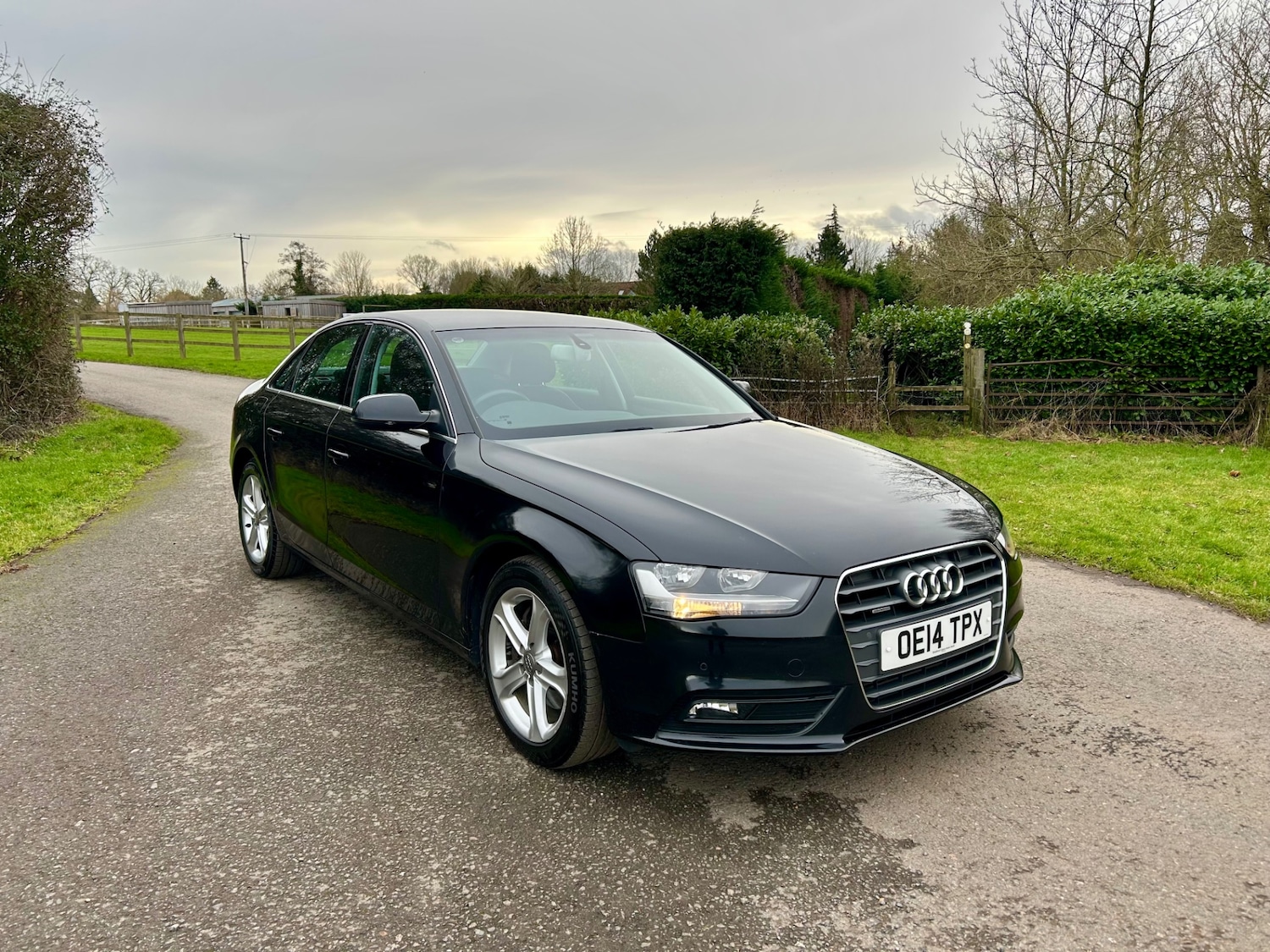 Used Audi A4 2014 for sale - 77329516: Photo 2