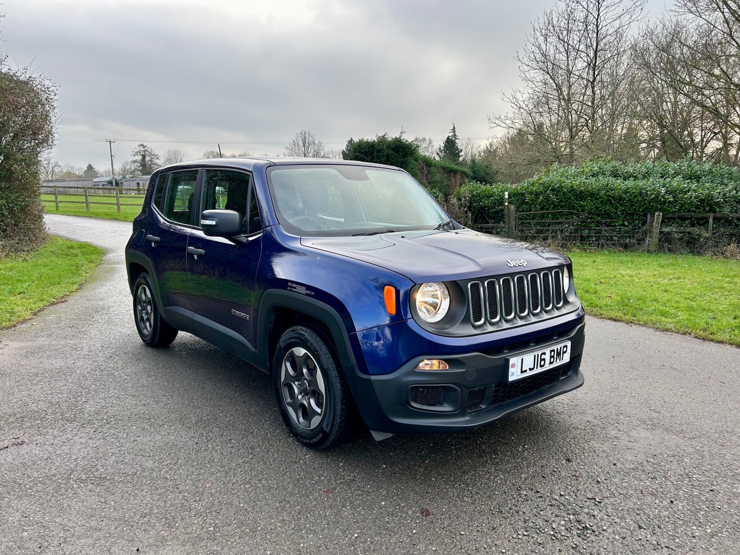 Used Jeep Renegade 2016 for sale - 77097027: Photo 1