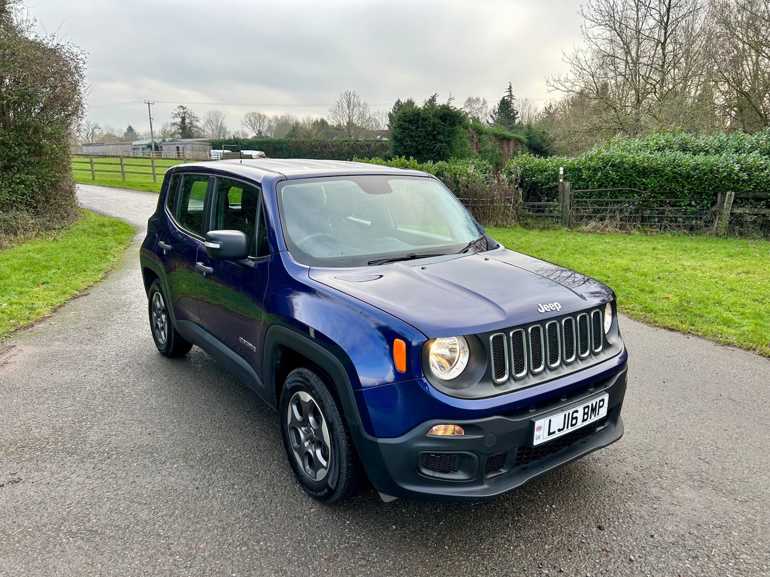Used Jeep Renegade 2016 for sale - 77097027: Photo 2