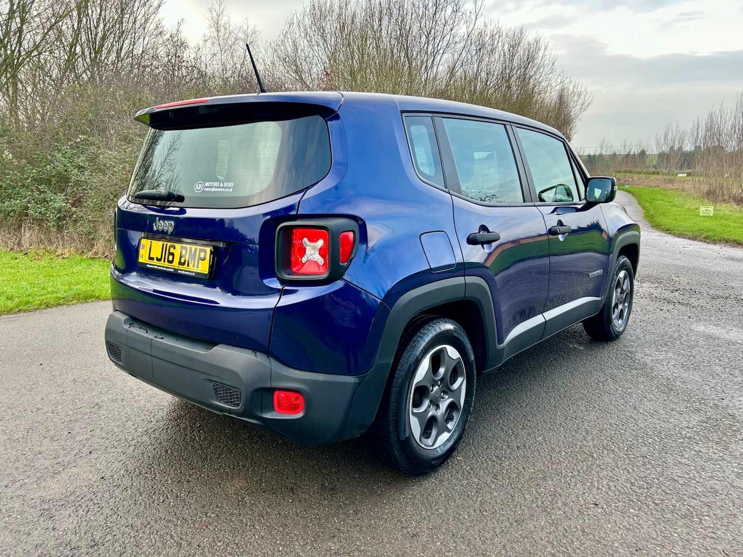 Used Jeep Renegade 2016 for sale - 77097027: Photo 4