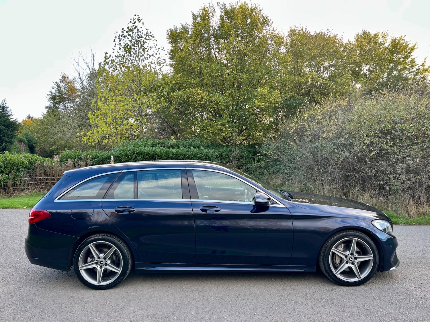 Used Mercedes-Benz C Class 2018 for sale - 76951460: Photo 3