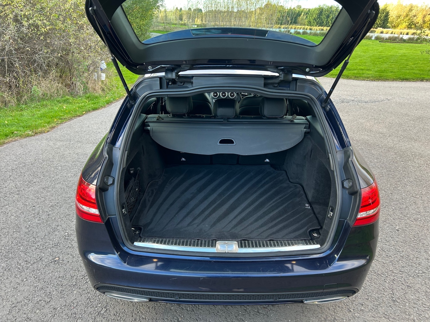 Used Mercedes-Benz C Class 2018 for sale - 76951460: Photo 6