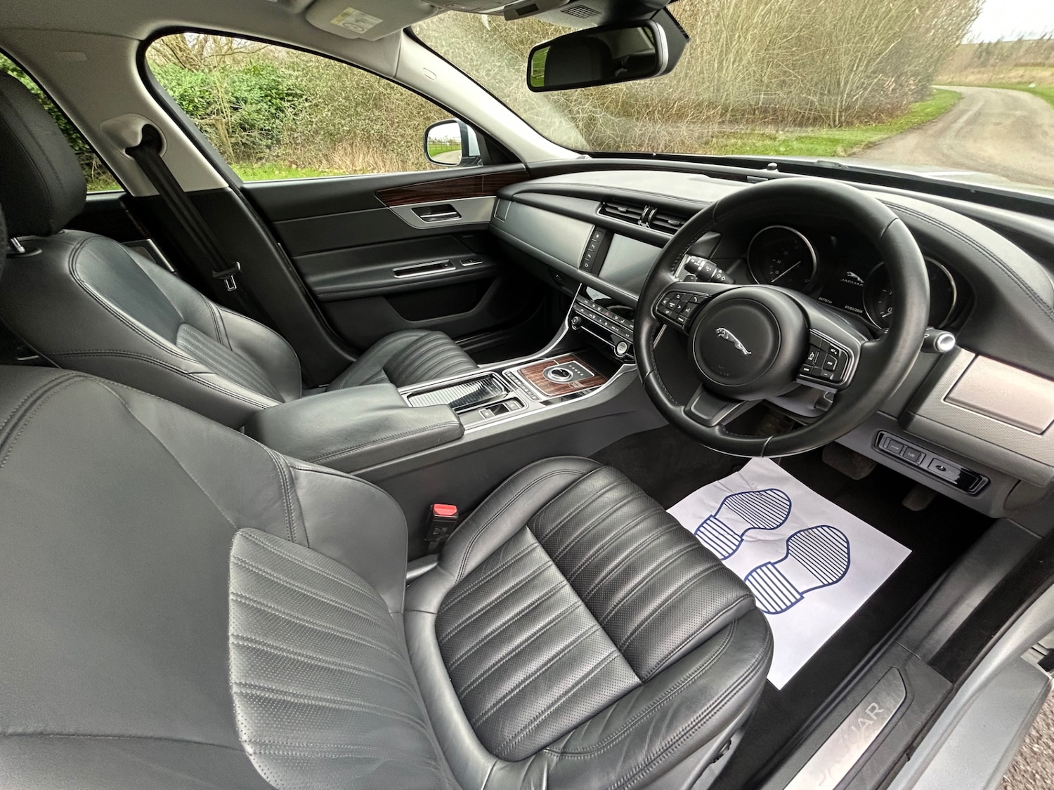 Used Jaguar XF 2017 for sale - 77735901: Photo 17