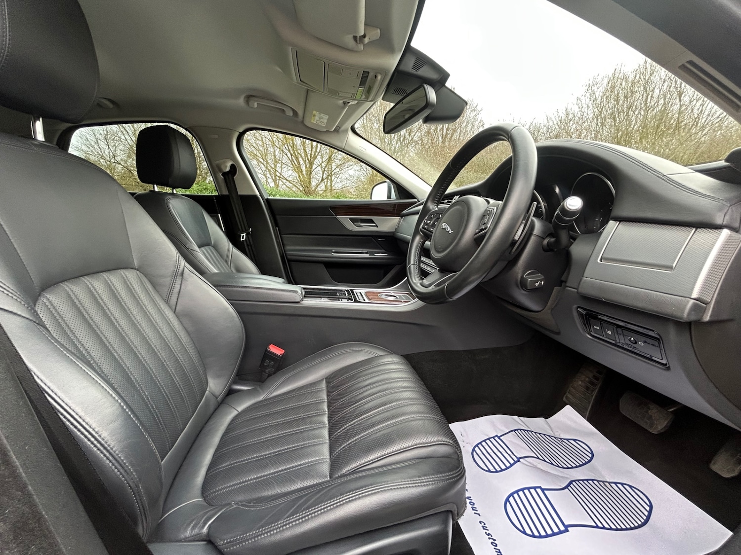 Used Jaguar XF 2017 for sale - 77735901: Photo 18