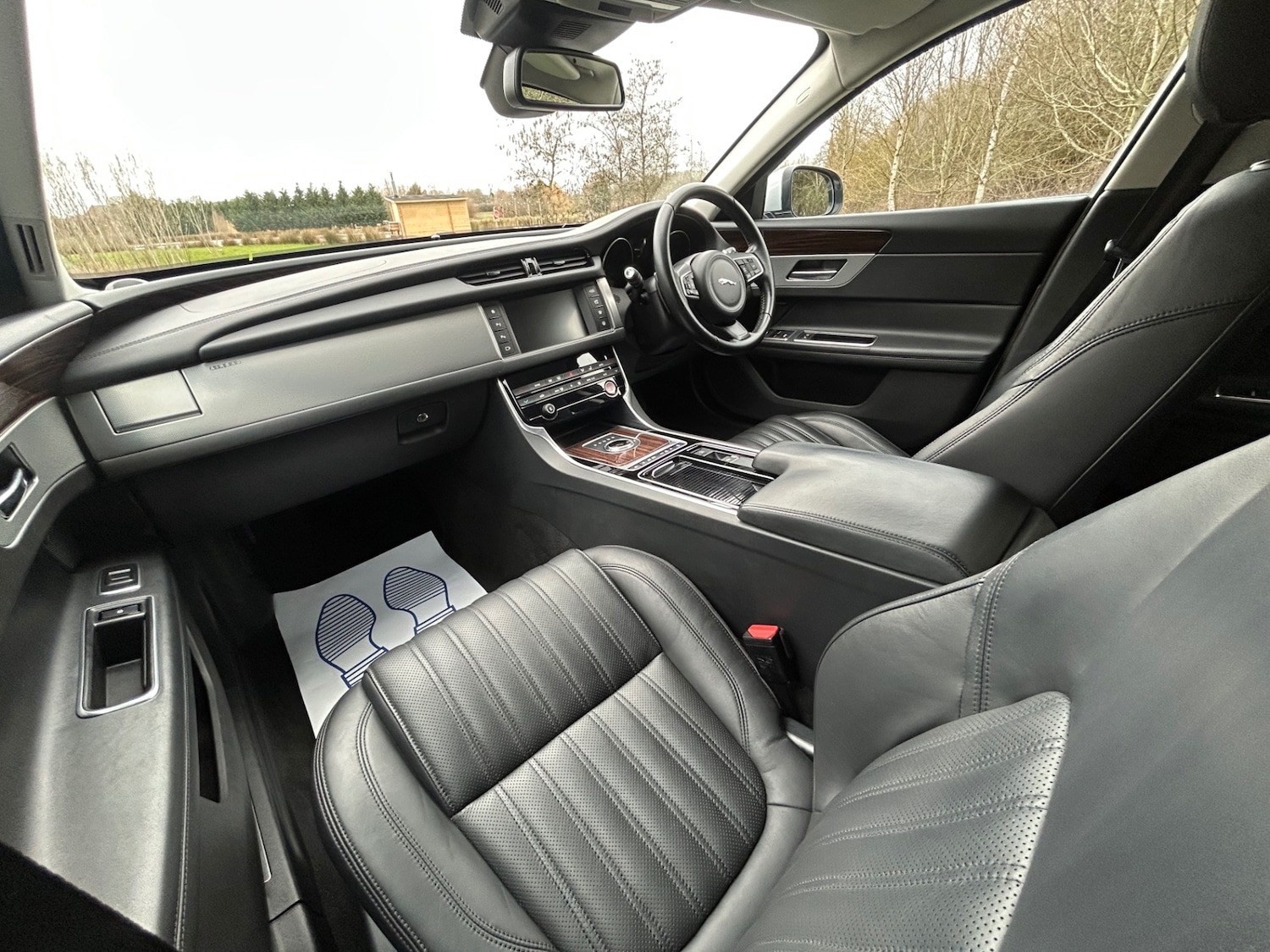 Used Jaguar XF 2017 for sale - 77735901: Photo 22