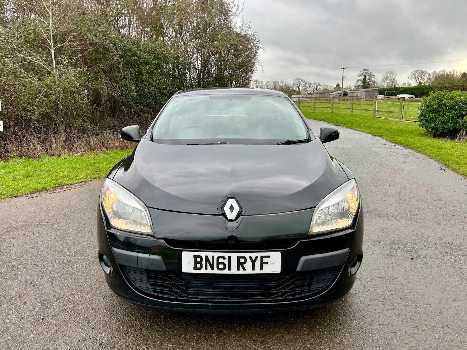 Used Renault Megane 2011 for sale - 77539910: Photo 10