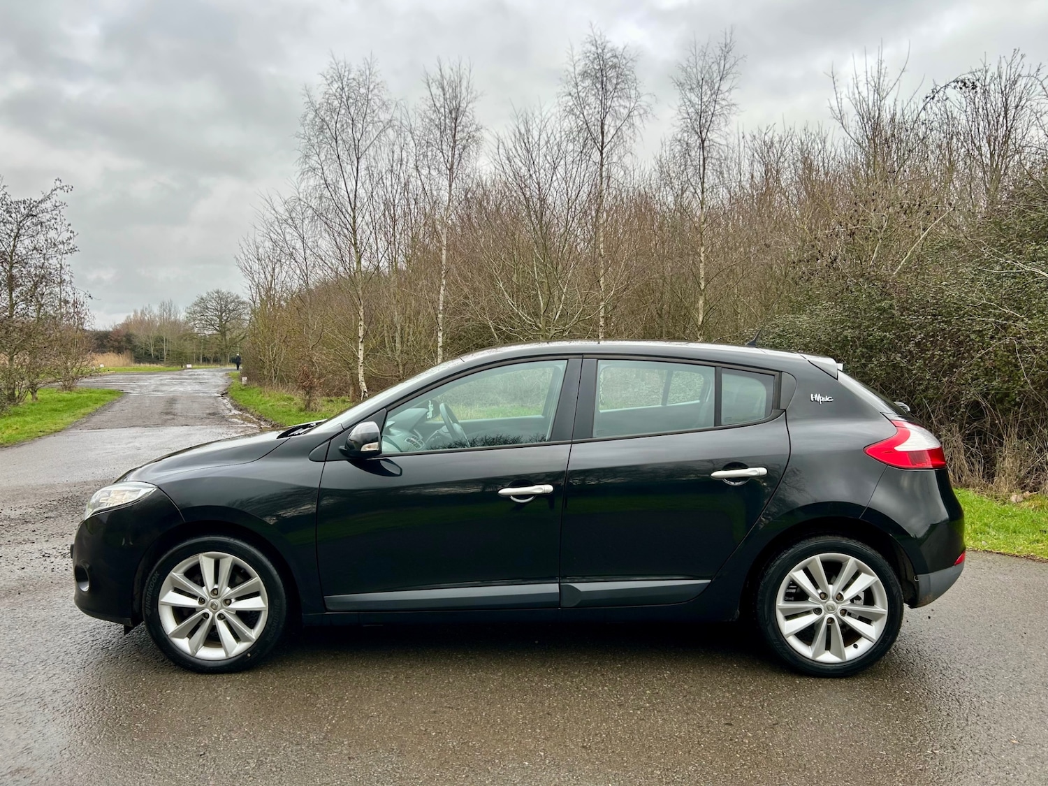 Used Renault Megane 2011 for sale - 77539910: Photo 7
