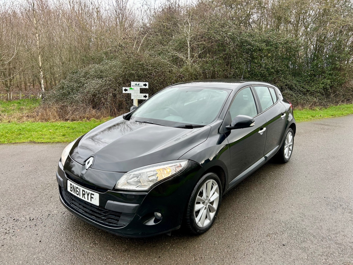 Used Renault Megane 2011 for sale - 77539910: Photo 9