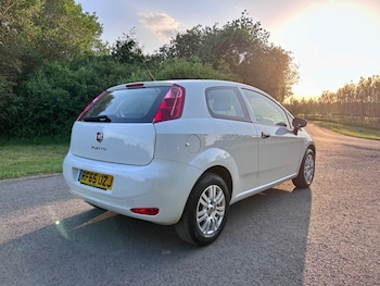 Used Fiat Punto 2015 for sale - 78764818: Photo