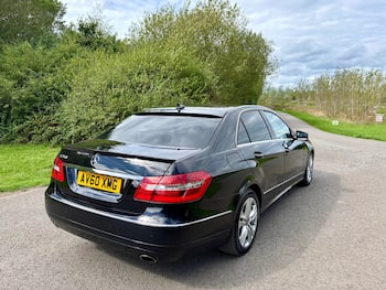 Used Mercedes-Benz E Class 2010 for sale - 79819826: Photo
