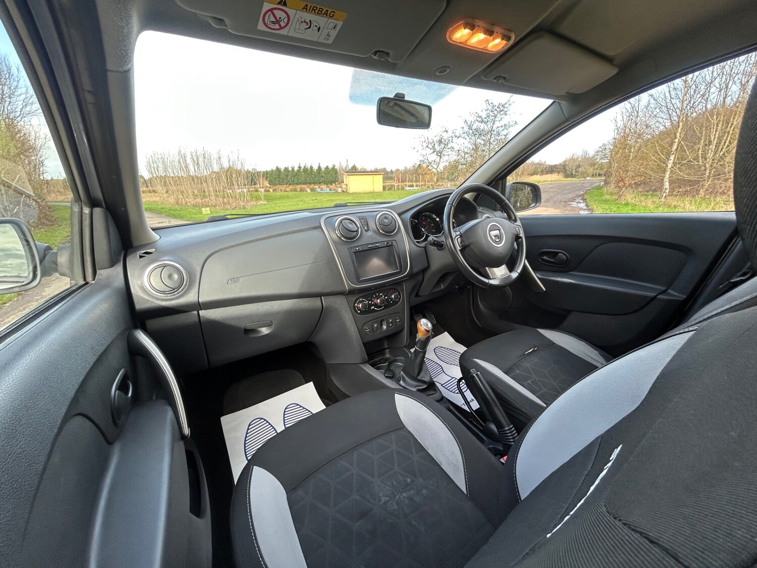 Used Dacia Sandero Stepway 2014 for sale - 77682218: Photo 15