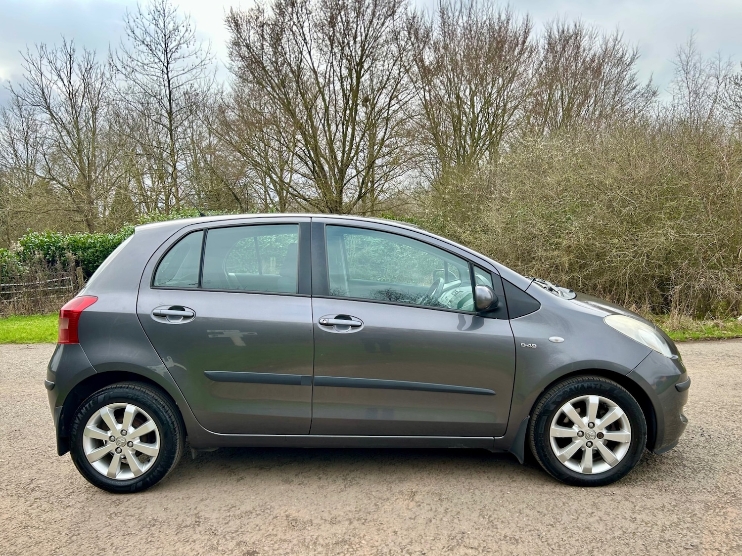 Used Toyota Yaris 2008 for sale - 77818205: Photo 2