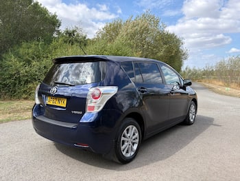 Used Toyota Verso 2012 for sale - 79661585: Photo