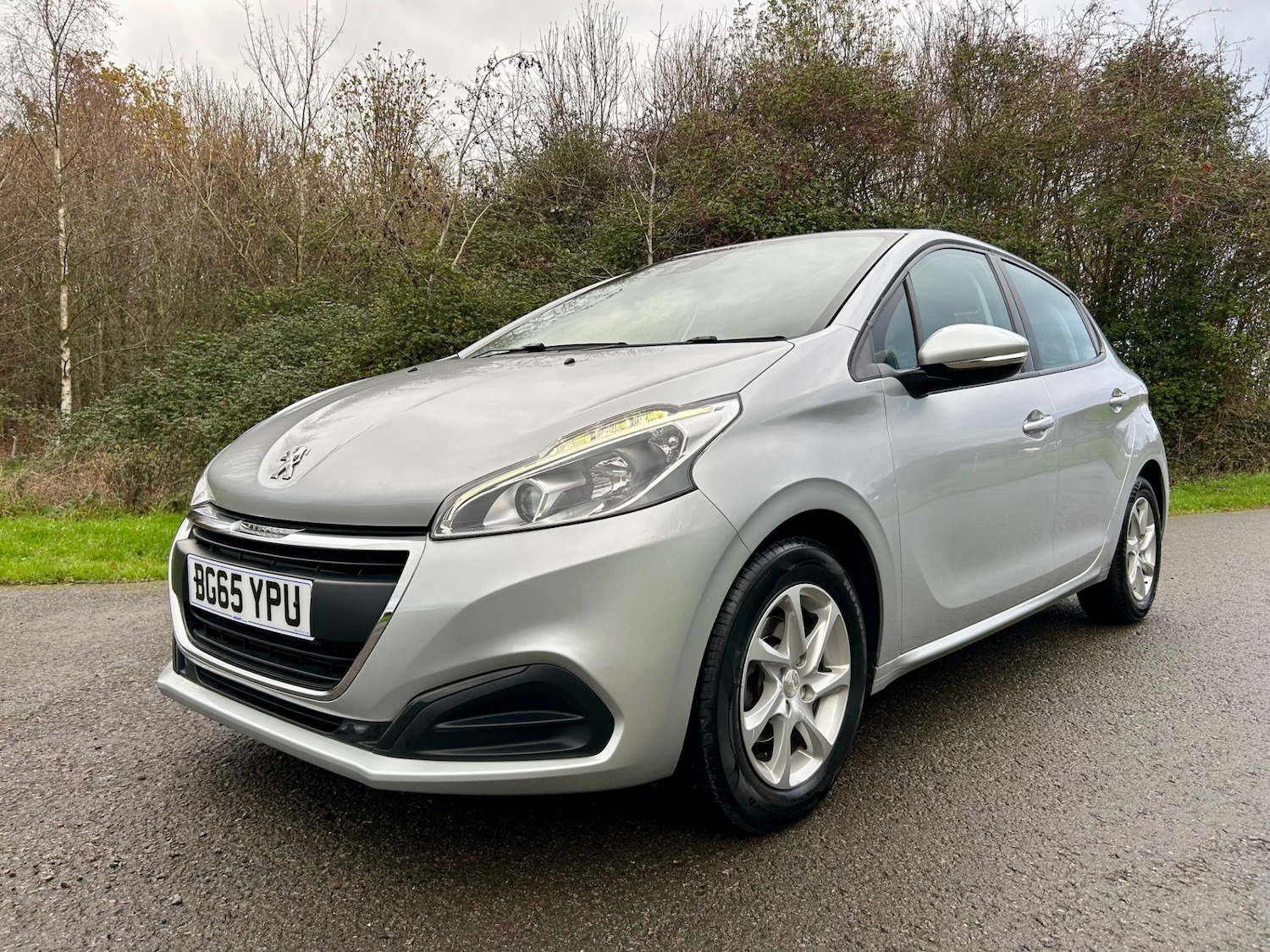 Used Peugeot 208 2015 for sale - 76951349: Photo 11