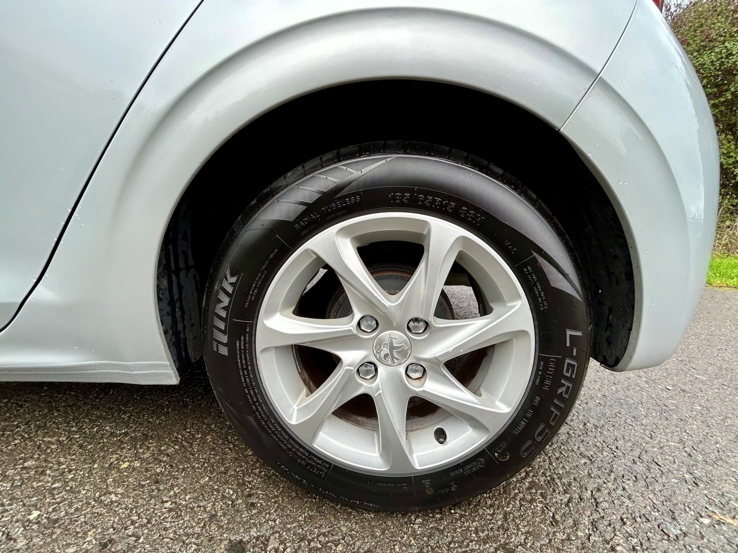 Used Peugeot 208 2015 for sale - 76951349: Photo 13