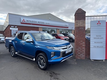 Mitsubishi - L200