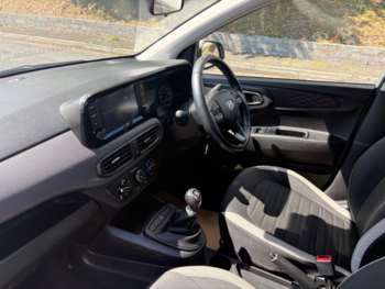 Used Hyundai i10 2021 for sale - 75291223: Photo
