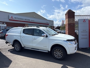 Mitsubishi - L200