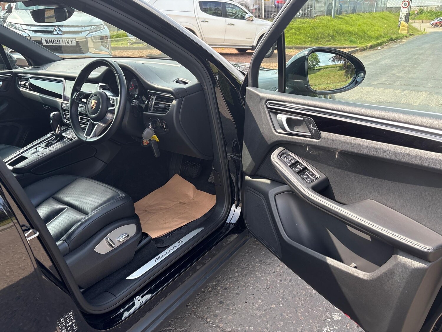 Vehicle 29
