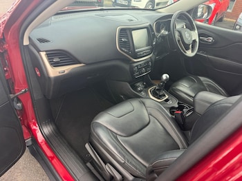 Used Jeep Cherokee 2015 for sale - 75839231: Photo
