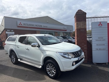 Mitsubishi - L200
