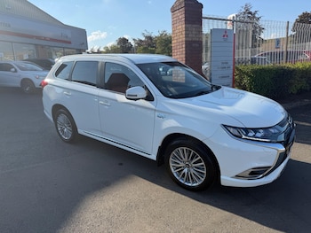 Mitsubishi - Outlander