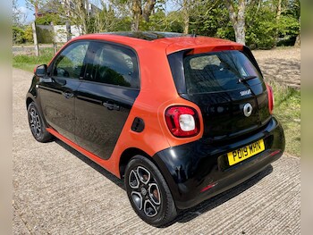 Used smart forfour 2019 for sale - 78375800: Photo