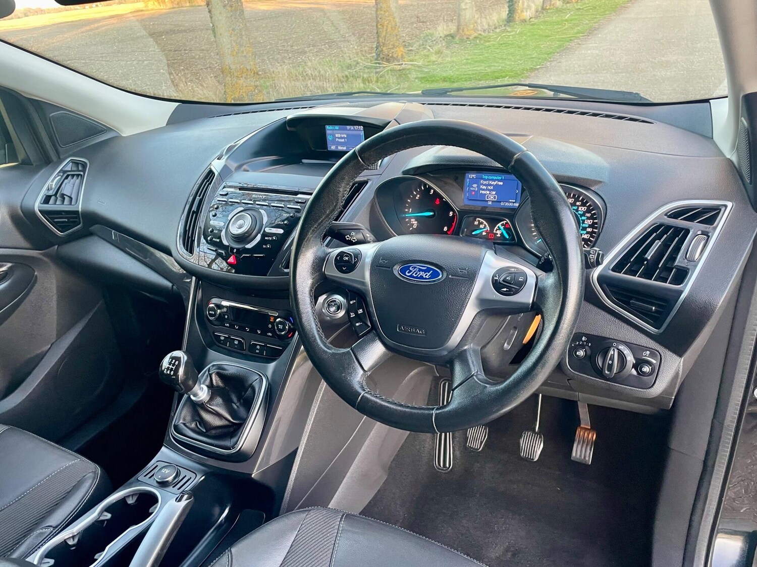 Used Ford Kuga 2015 for sale - 78190690: Photo 34