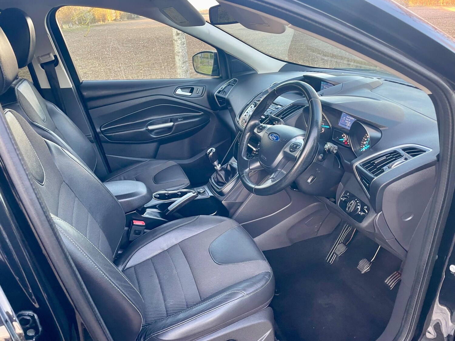 Used Ford Kuga 2015 for sale - 78190690: Photo 35