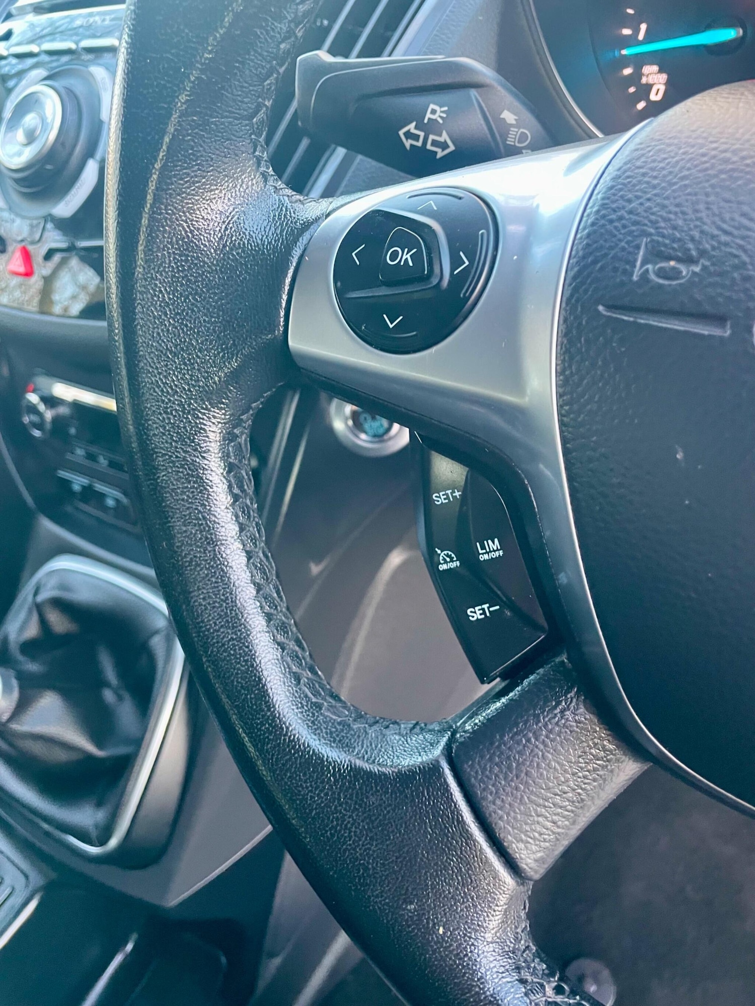 Used Ford Kuga 2015 for sale - 78190690: Photo 41